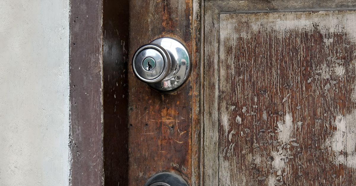 Single vs. Double Cylinder Deadbolt Installation: Choosing the Right Lock for Your Door — Woodbridge Locksmith